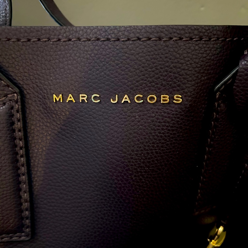 Like new Burgundy Marc Jacob’s bag! Stunning 🤩